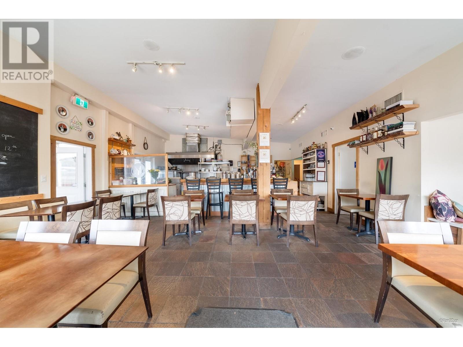 1600 MACKAY ROAD, vancouver, British Columbia