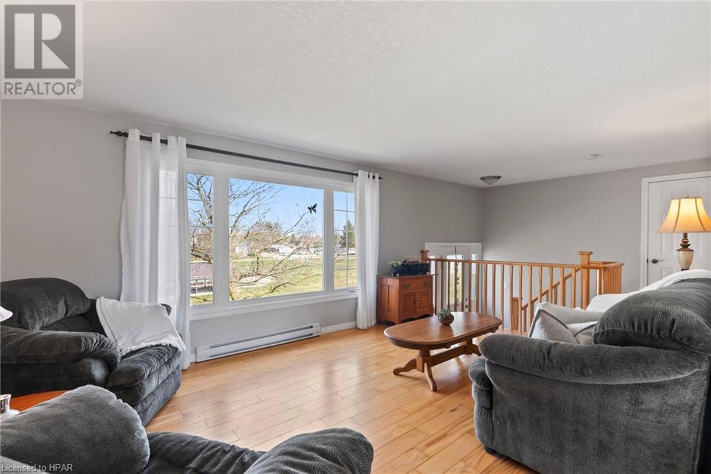 2079 Albert Street, Gorrie, Ontario  N0G 1X0 - Photo 10 - 40570957
