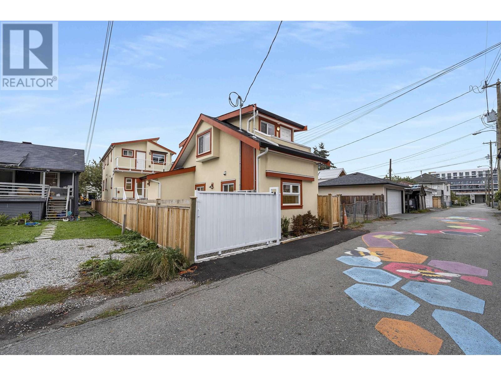 Listing Picture 35 of 37 : 530 E 18TH AVENUE, Vancouver / 溫哥華 - 魯藝地產 Yvonne Lu Group - MLS Medallion Club Member