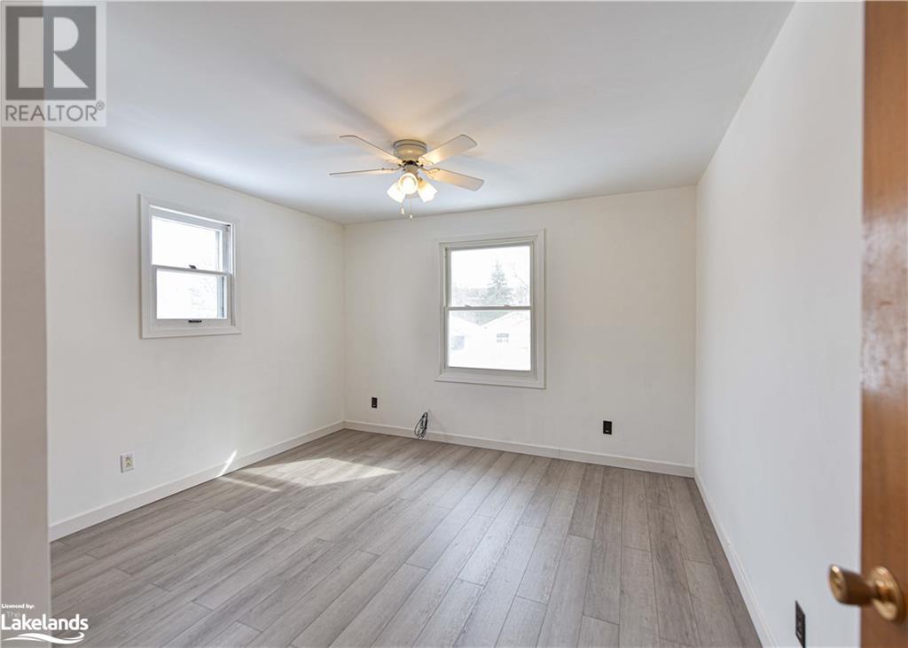 360 Mississaga Street W, Orillia, Ontario  L3V 3C3 - Photo 12 - 40570933