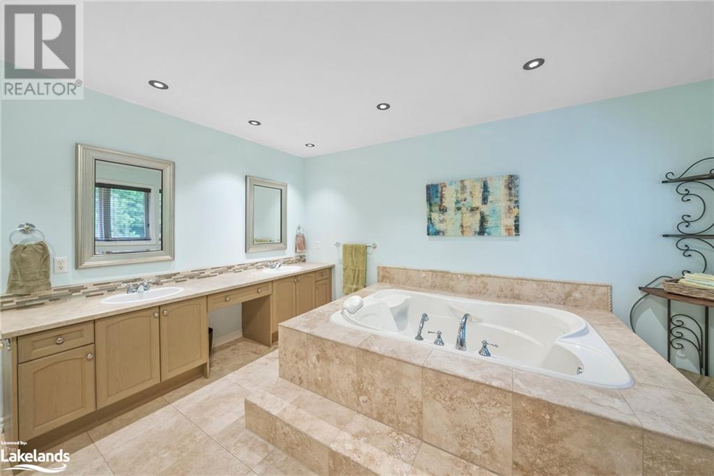 20 Oakside Court, Barrie, Ontario  L4N 5V5 - Photo 12 - 40570958