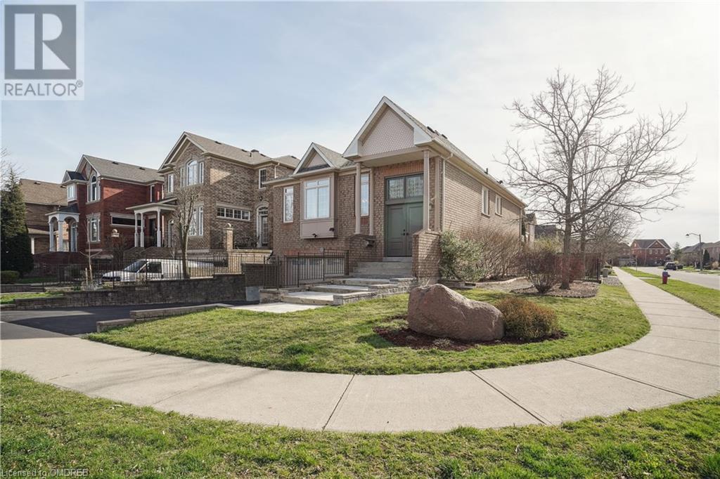 2122 Nightingale Way, Oakville, Ontario  L6M 3R9 - Photo 2 - 40570059
