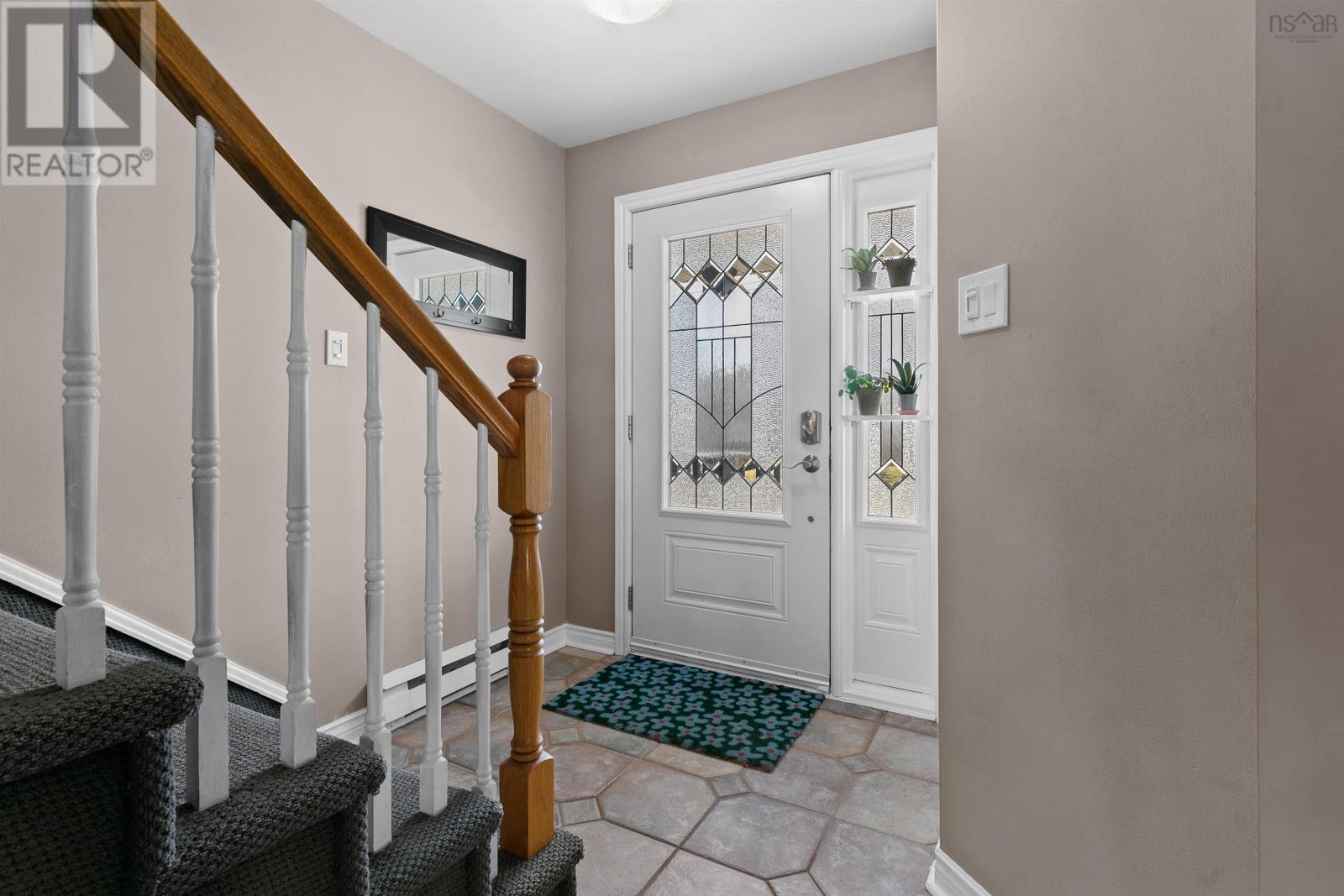 20 Armcrest Drive, Lower Sackville, Nova Scotia  B4C 3Z7 - Photo 3 - 202407010