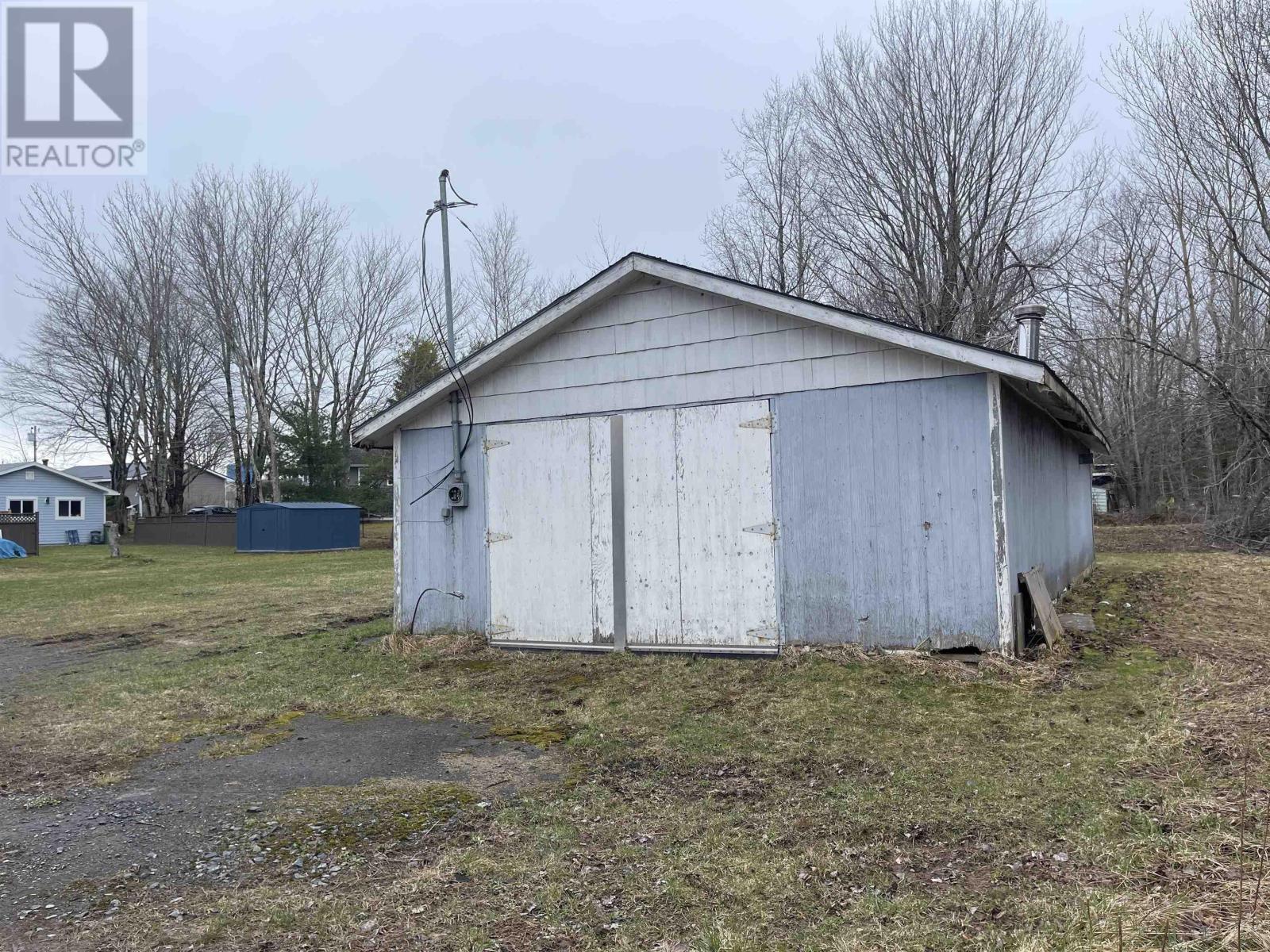 215 Cedar Street, Pictou, Nova Scotia  B0K 1H0 - Photo 3 - 202407019