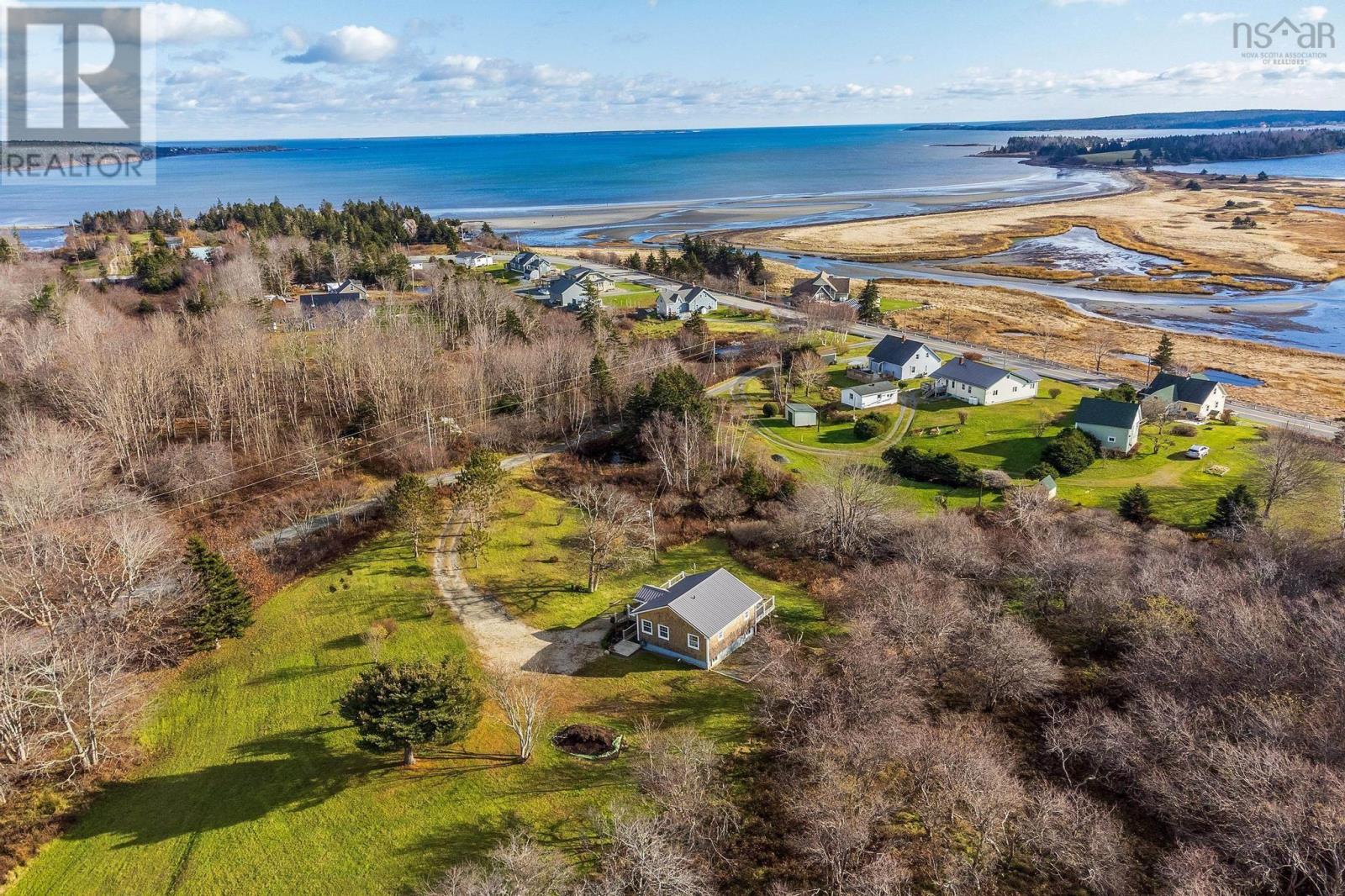 3378 Highway 332, Rose Bay, Nova Scotia  B0J 2X0 - Photo 2 - 202407024