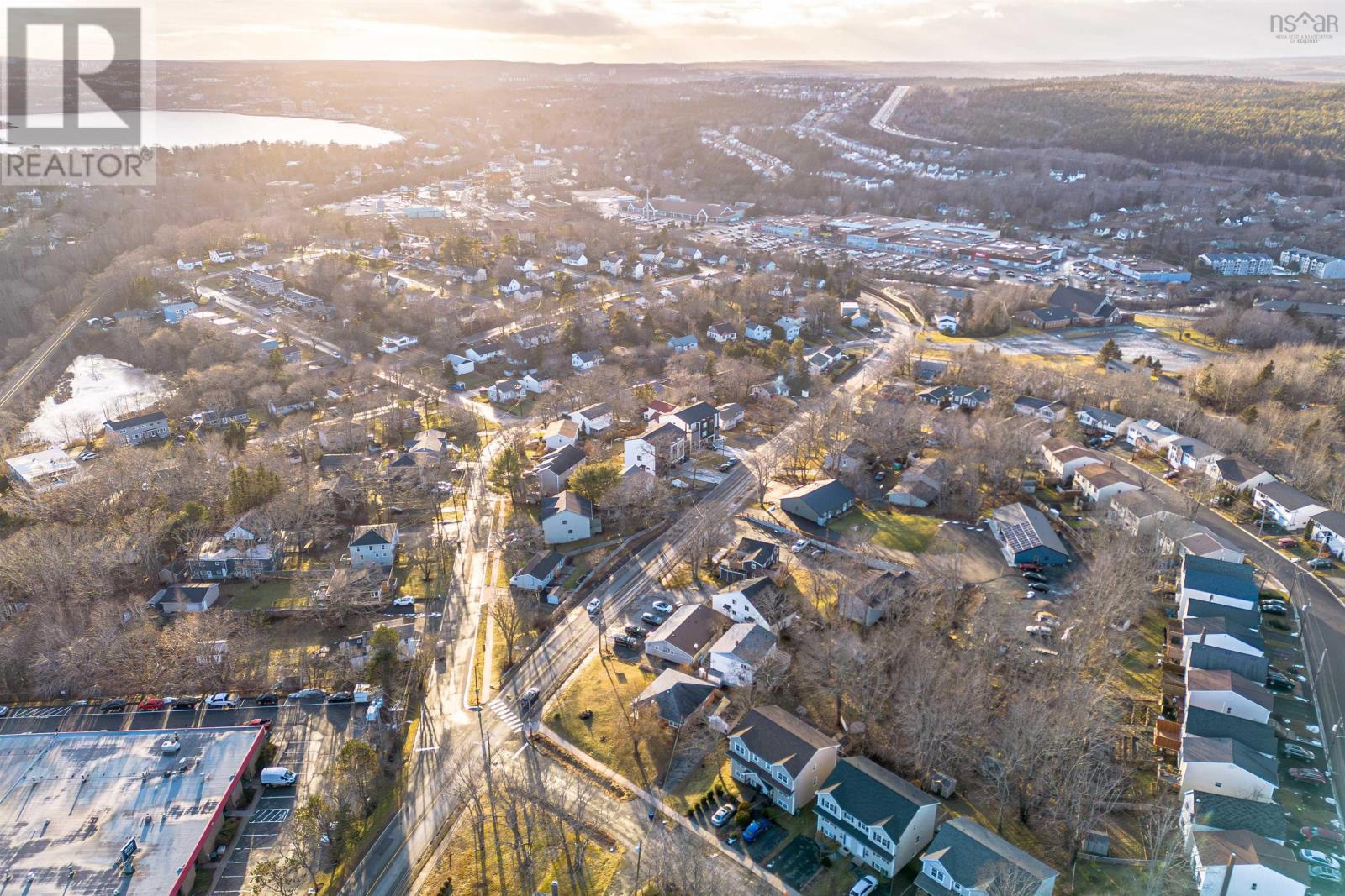 252 Rocky Lake Drive, Bedford, Nova Scotia  B4A 2T1 - Photo 16 - 202402315