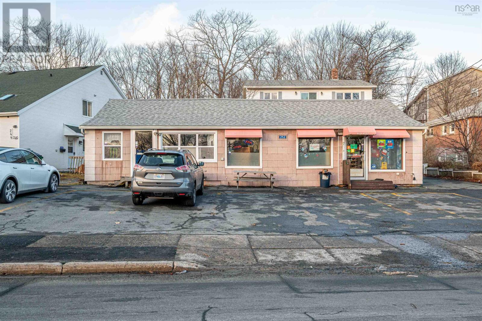 252 Rocky Lake Drive, Bedford, Nova Scotia  B4A 2T1 - Photo 18 - 202402315