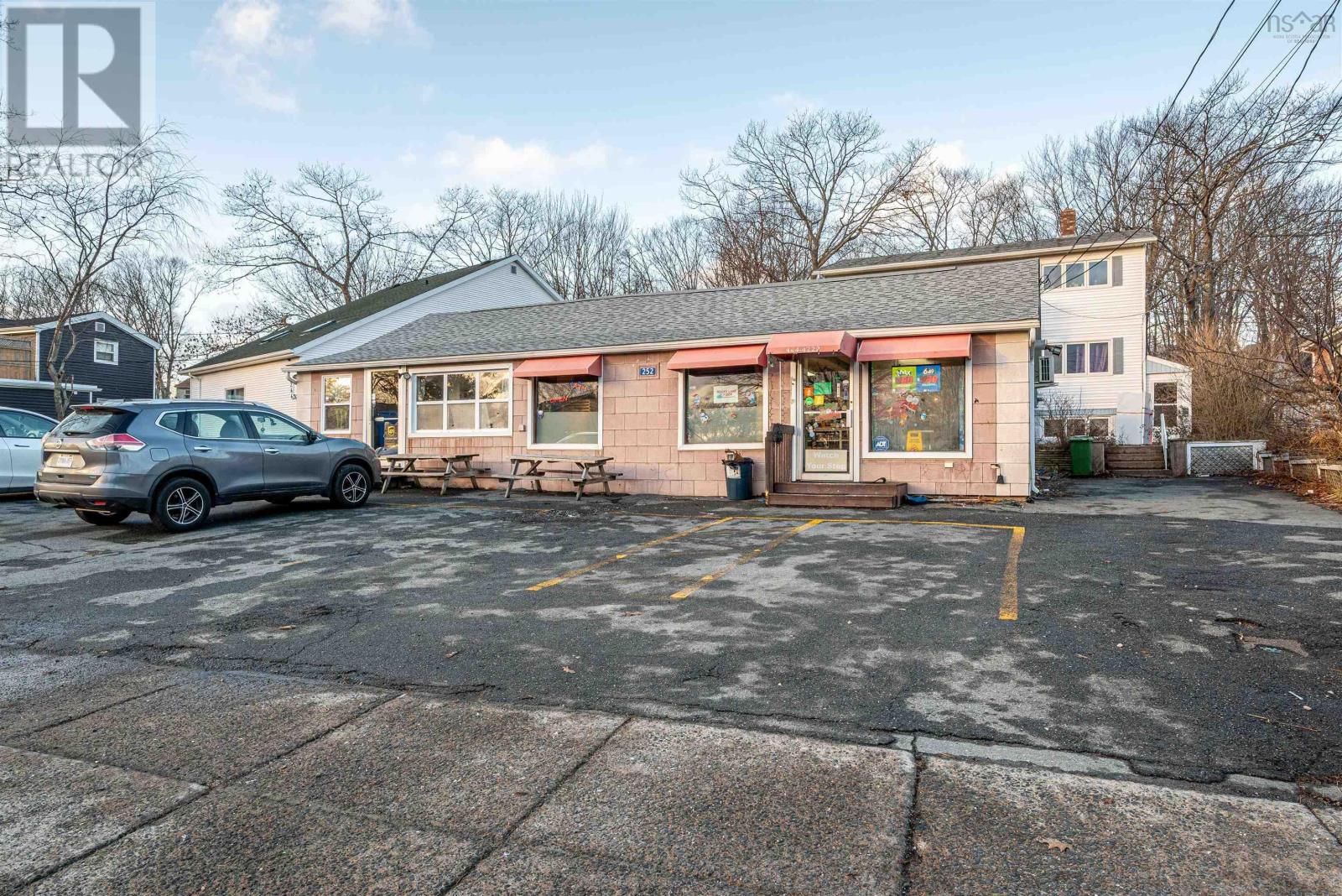 252 Rocky Lake Drive, Bedford, Nova Scotia  B4A 2T1 - Photo 19 - 202402315