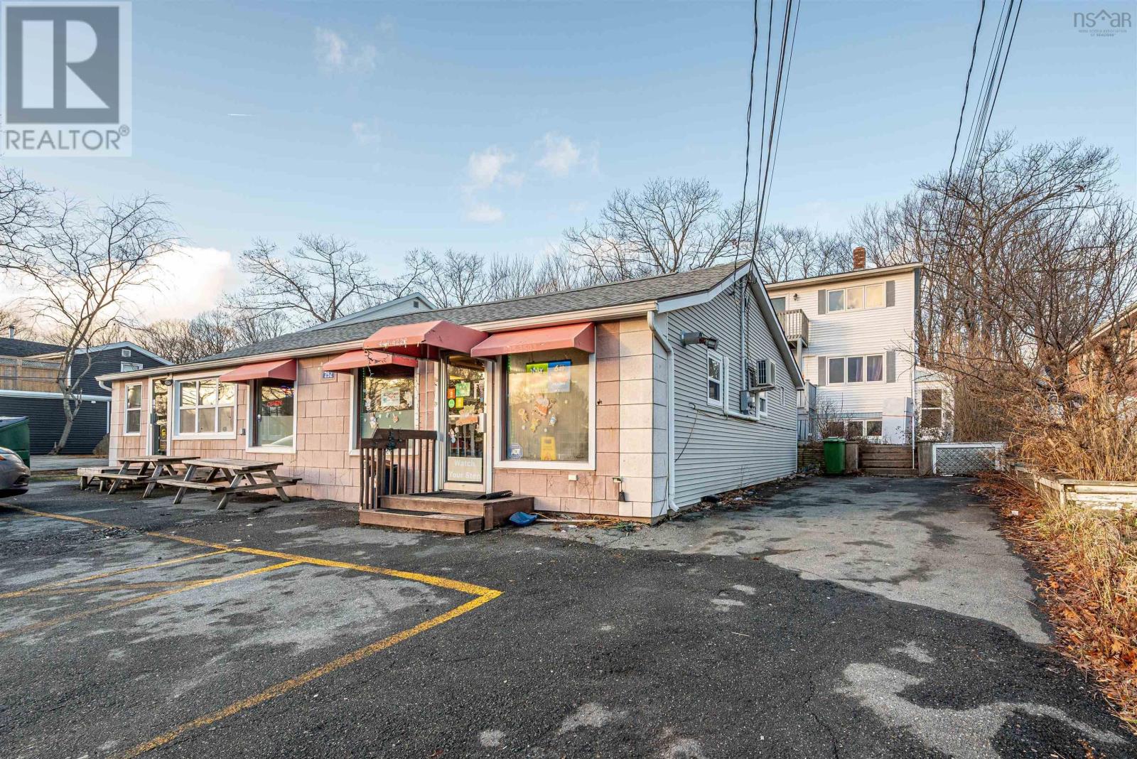 252 Rocky Lake Drive, Bedford, Nova Scotia  B4A 2T1 - Photo 20 - 202402315