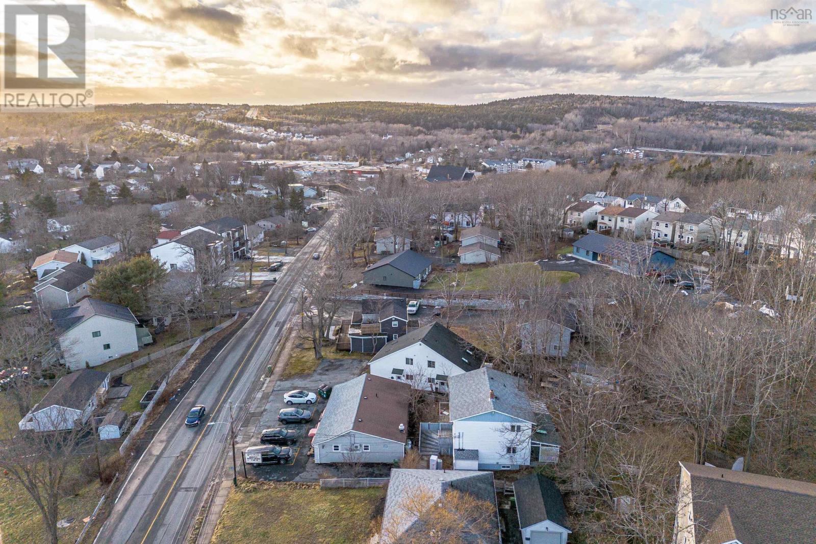 252 Rocky Lake Drive, Bedford, Nova Scotia  B4A 2T1 - Photo 9 - 202402315