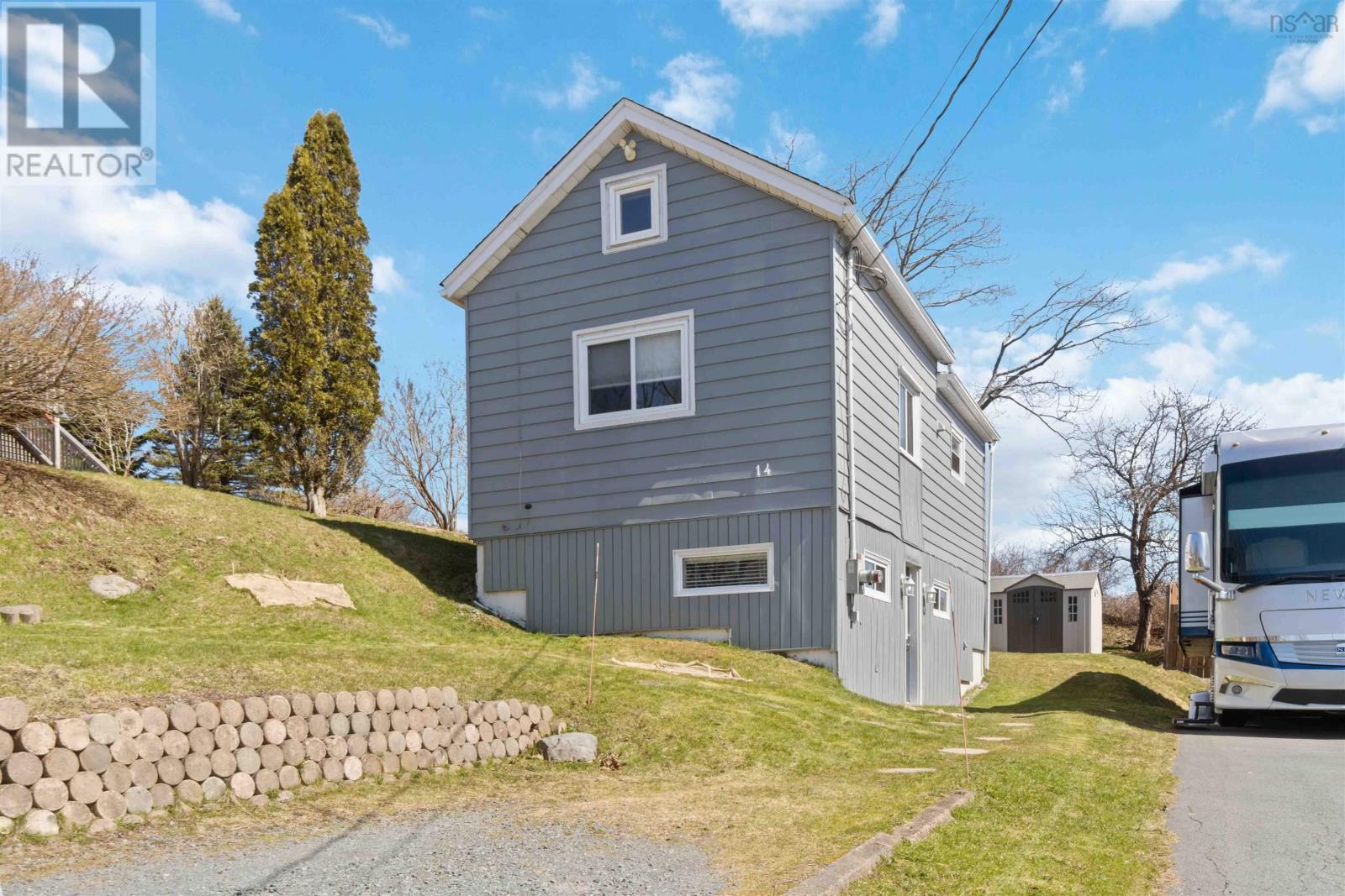 14 Belmont Avenue, Dartmouth, Nova Scotia  B2W 1E5 - Photo 2 - 202406947