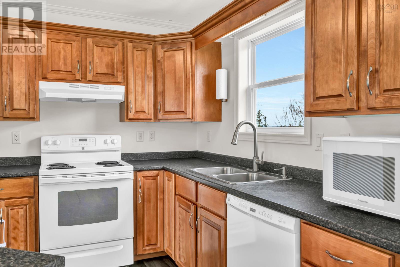 11731 Highway 7, Lake Charlotte, Nova Scotia  B0J 2L0 - Photo 11 - 202407036