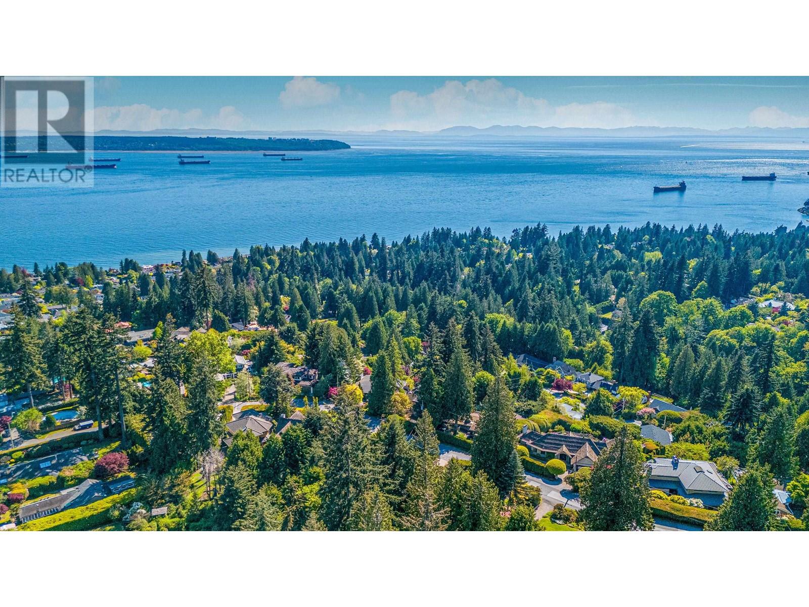2664 ROSEBERY AVENUE, west vancouver, British Columbia