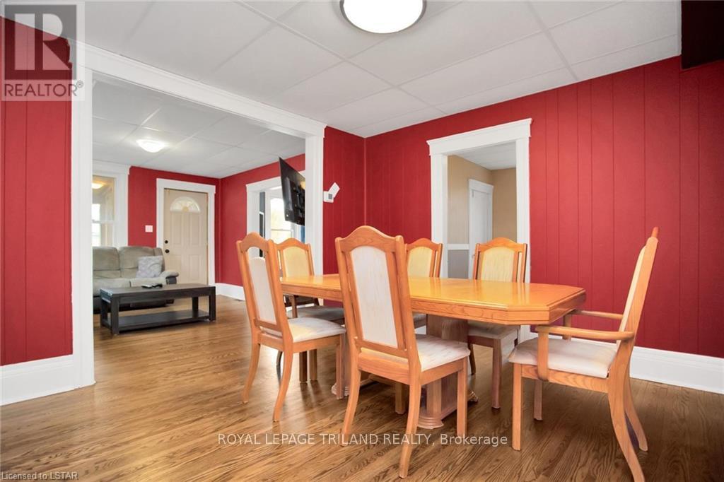263 King St, Southwest Middlesex, Ontario  N0L 1M0 - Photo 6 - X8230818