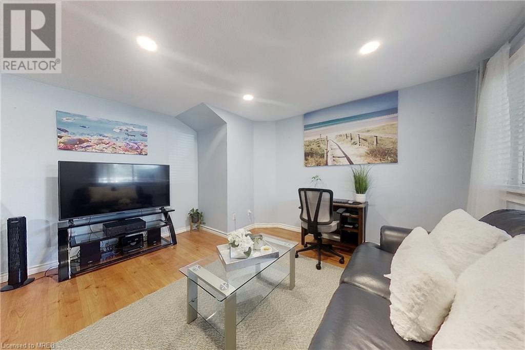 35 Breckenridge Drive Unit# 33, Kitchener, Ontario  N2B 3H5 - Photo 10 - 40571137