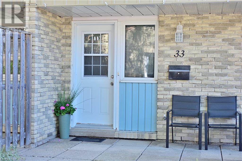 35 Breckenridge Drive Unit# 33, Kitchener, Ontario  N2B 3H5 - Photo 2 - 40571137