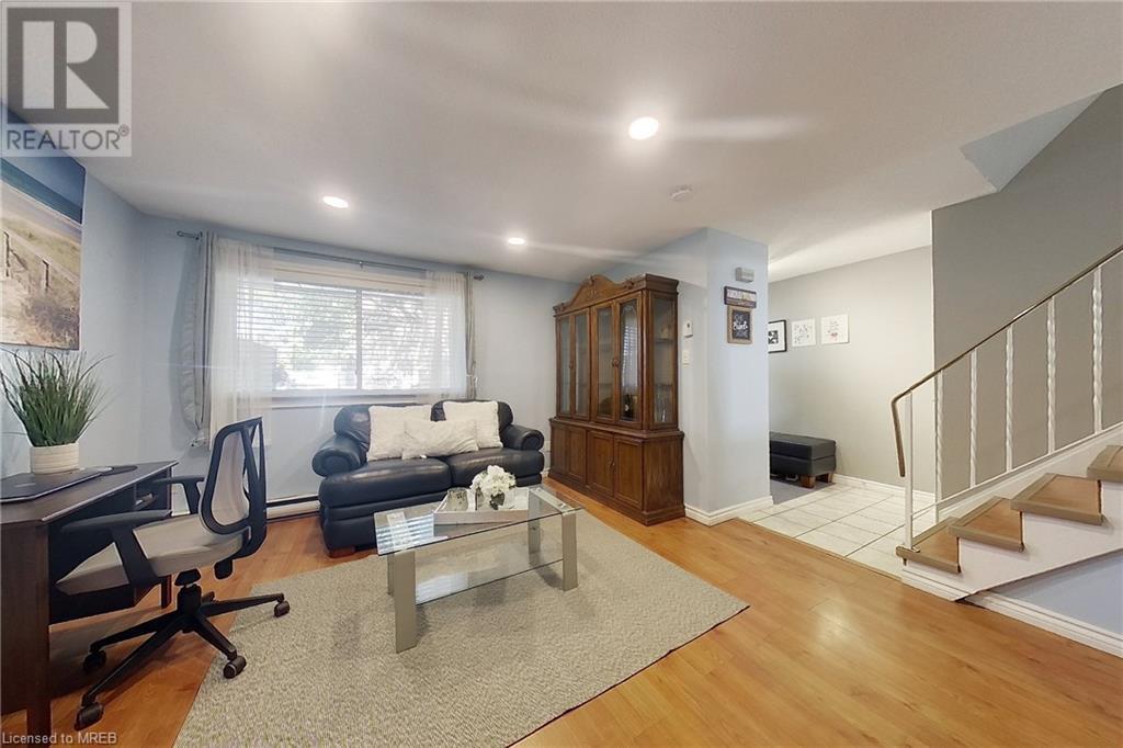 35 Breckenridge Drive Unit# 33, Kitchener, Ontario  N2B 3H5 - Photo 8 - 40571137