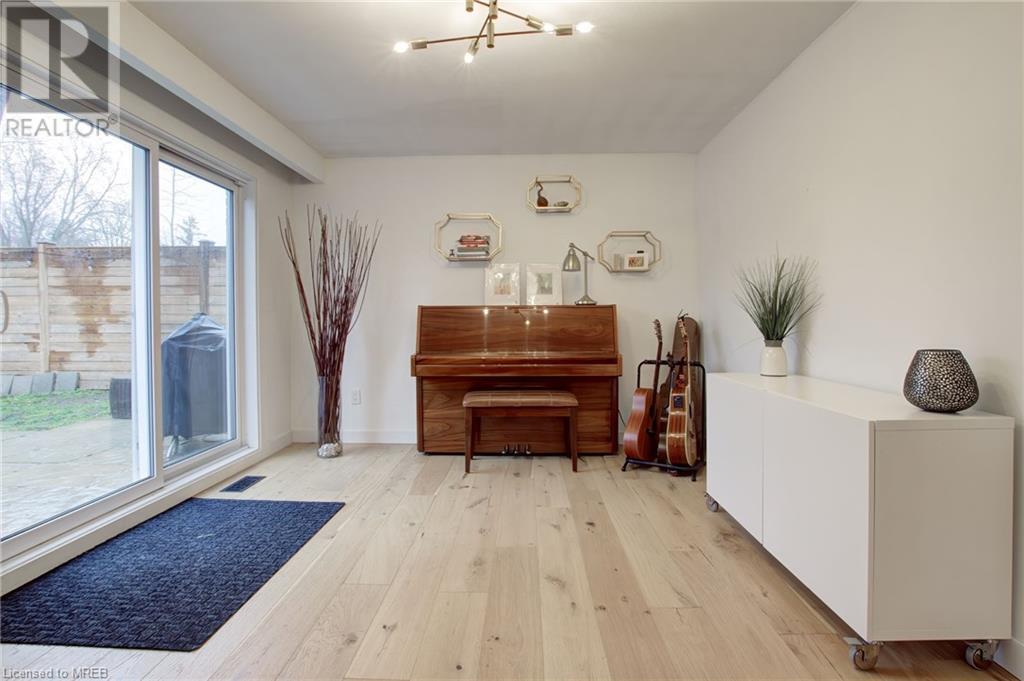 1985 Lenarthur Drive, Mississauga, Ontario  L5J 2J1 - Photo 21 - 40571145