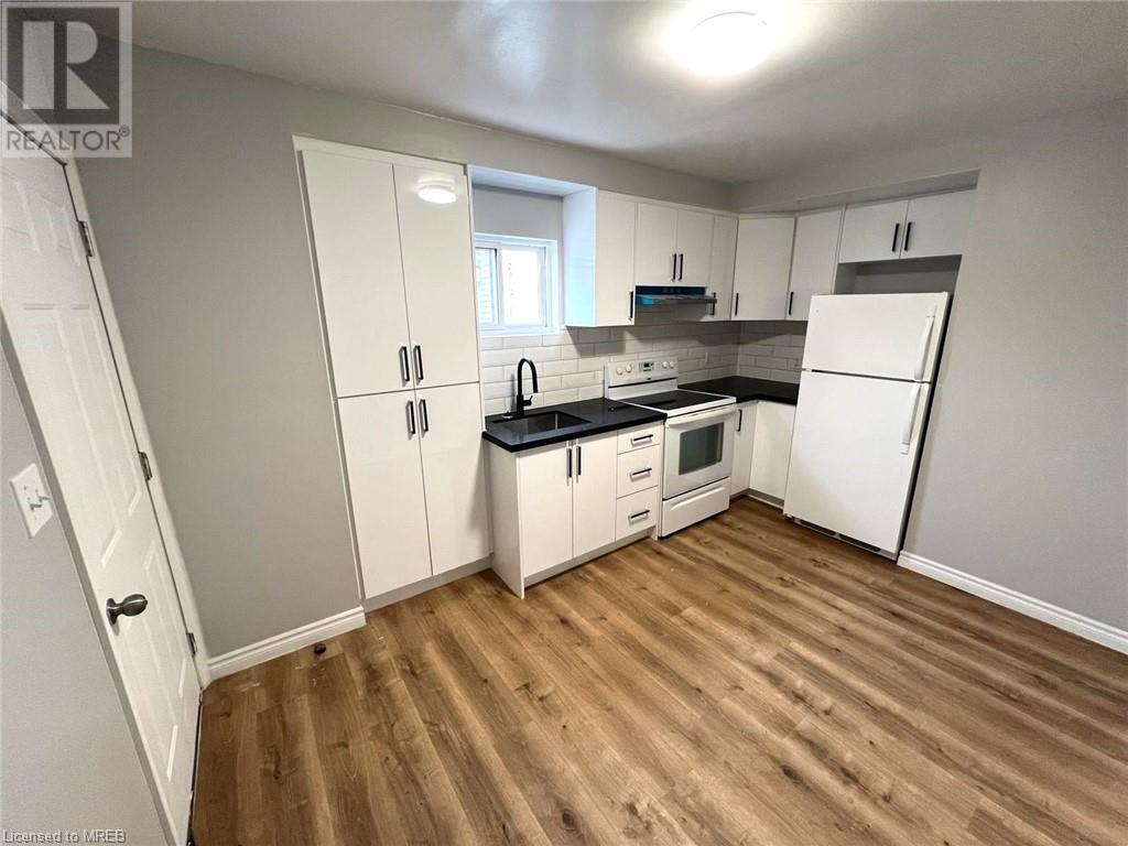 21 Steel Street, Welland, Ontario  L3B 3L8 - Photo 2 - 40571147