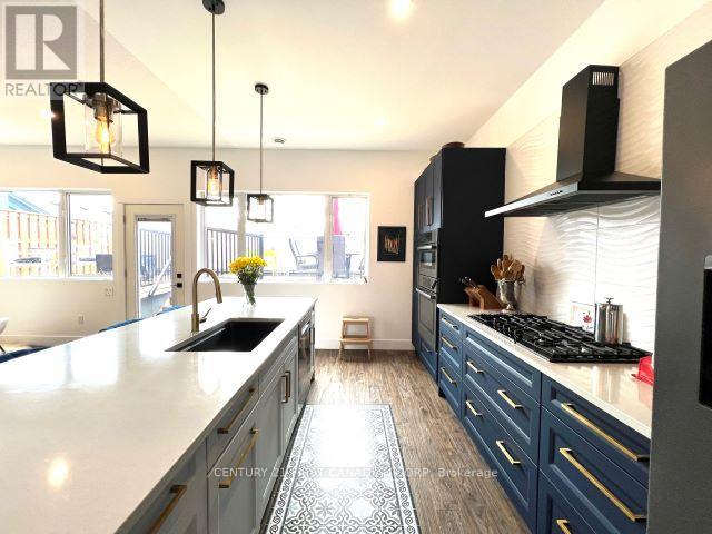 #upper -218 Joseph St, Central Elgin, Ontario  N5L 1C4 - Photo 3 - X8231244