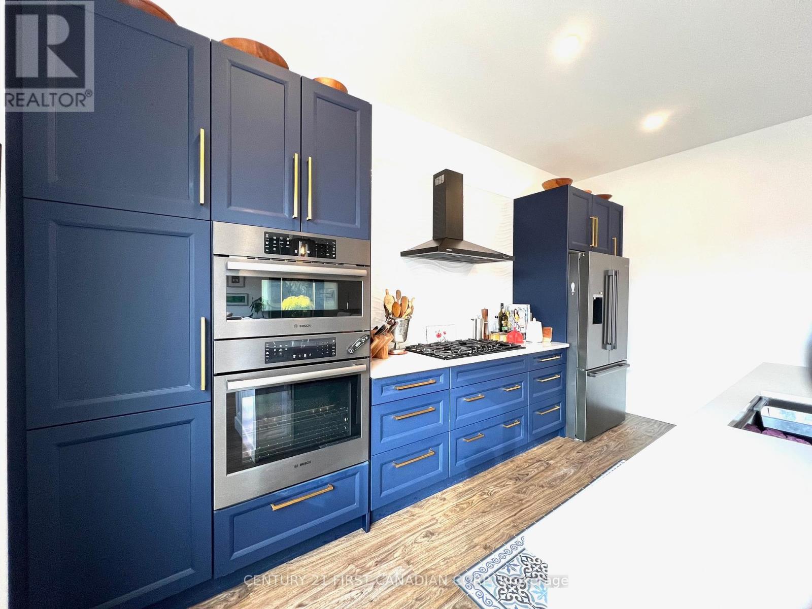 #upper -218 Joseph St, Central Elgin, Ontario  N5L 1C4 - Photo 4 - X8231244