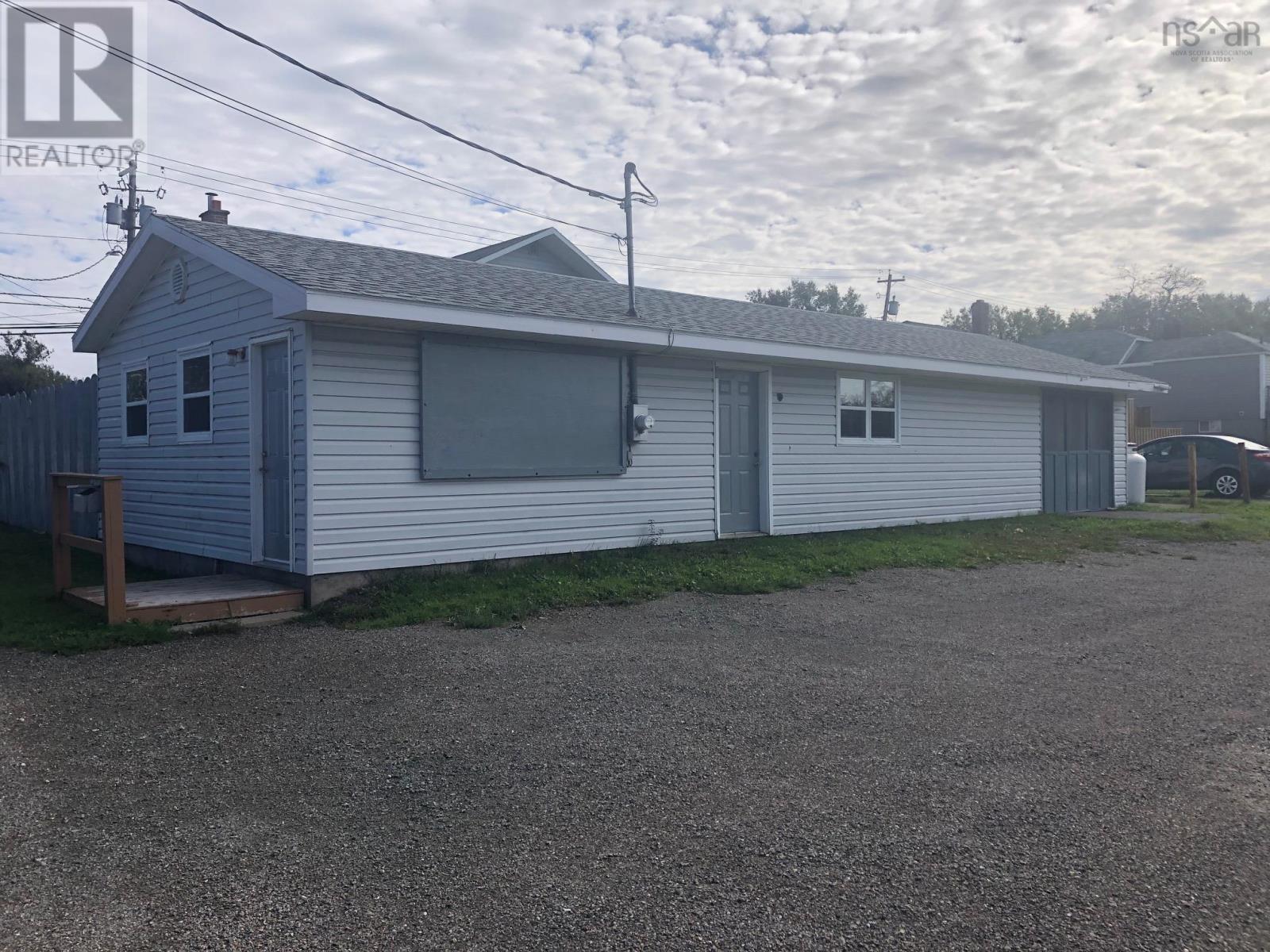 3568 Ellsworth Avenue, New Waterford, Nova Scotia  B1H 4X5 - Photo 1 - 202407065