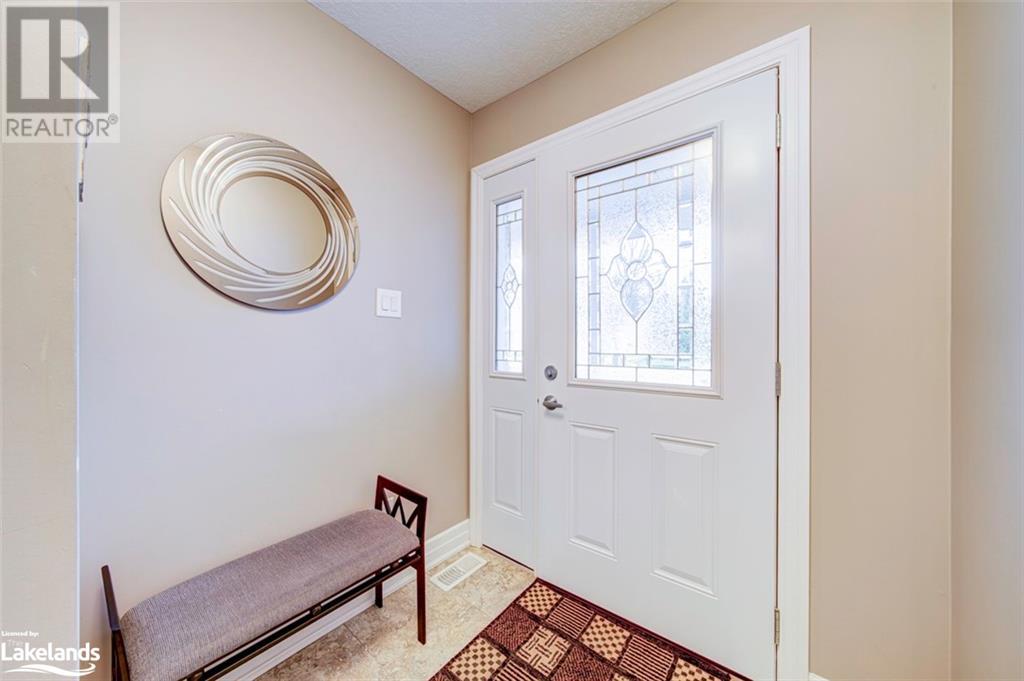 147 Greenway Drive, Wasaga Beach, Ontario  L9Z 0E6 - Photo 5 - 40569061