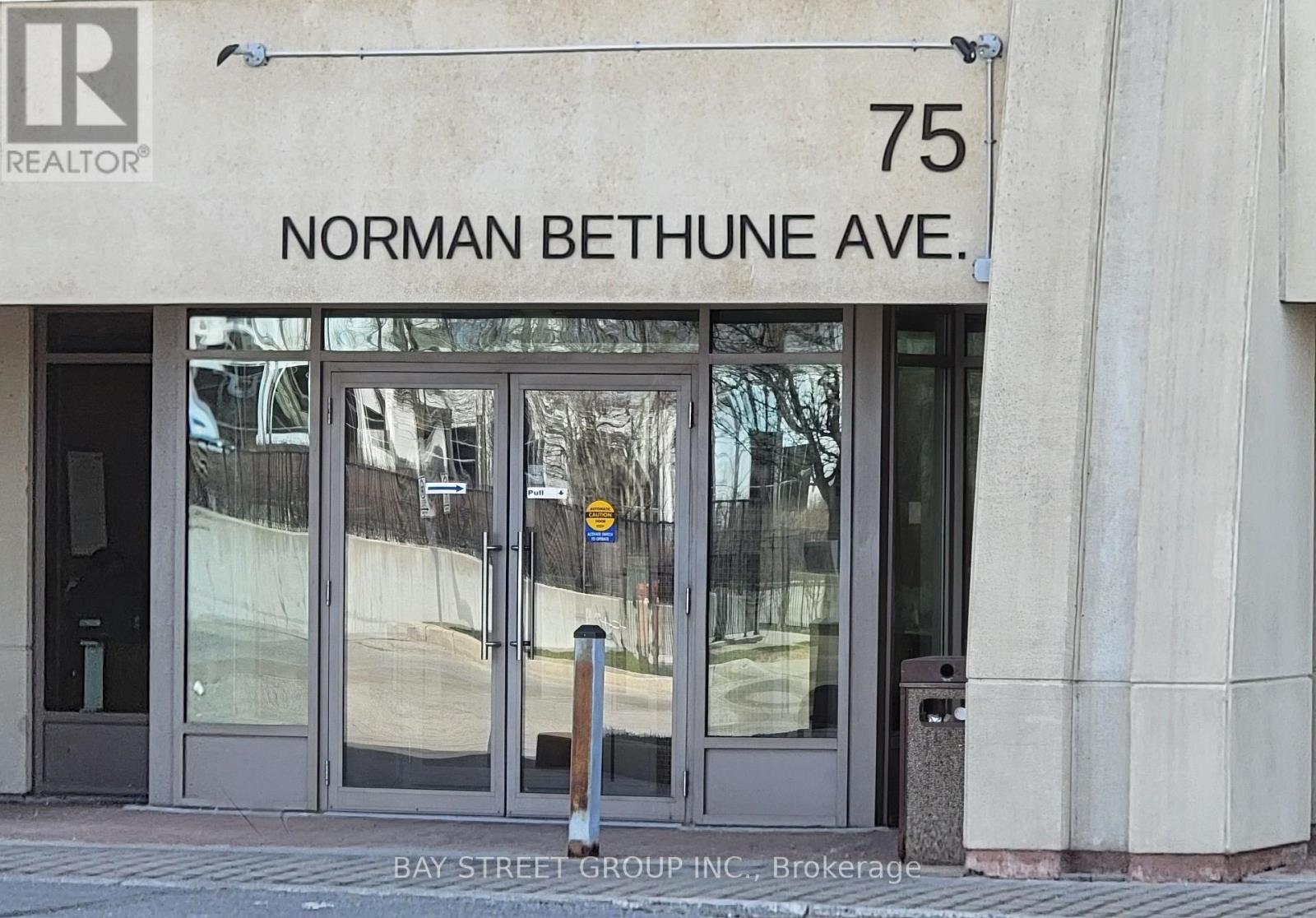 #302 -75 Norman Bethune Ave, Richmond Hill, Ontario  L4B 0B6 - Photo 2 - N8231892