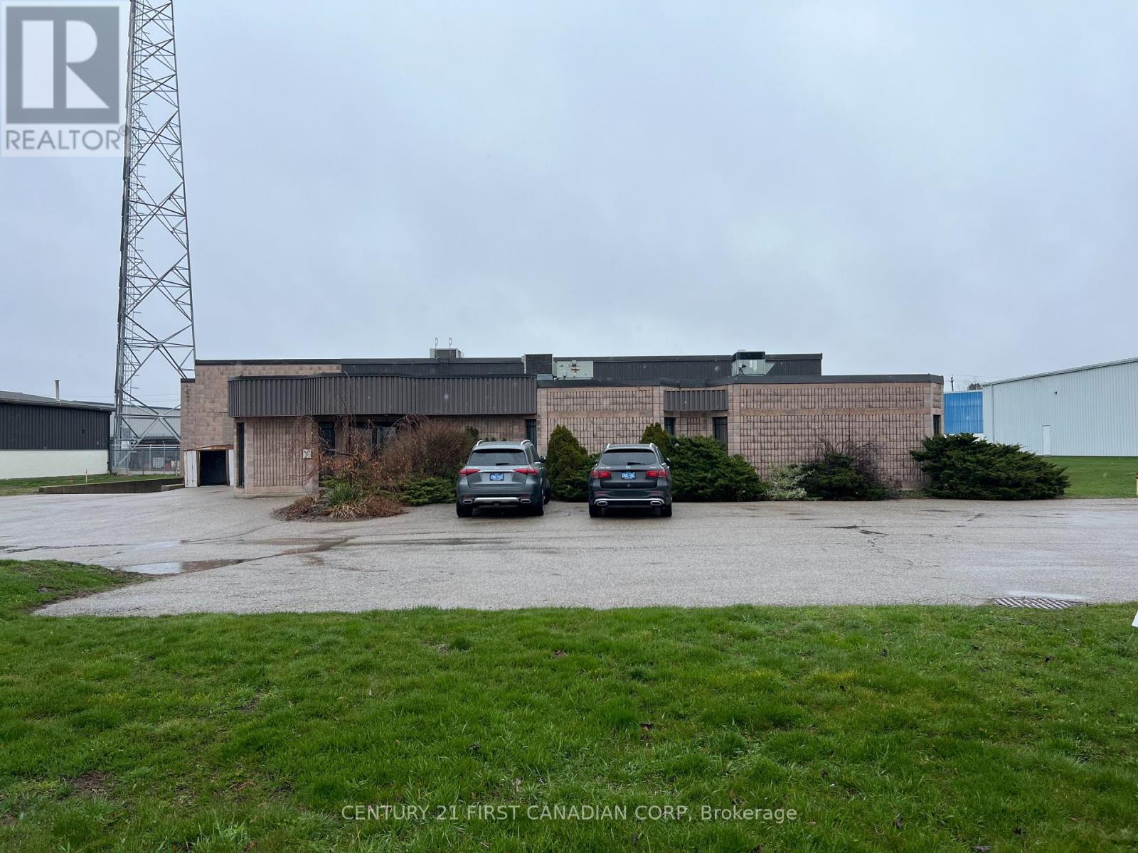 344 Sovereign Rd, London, Ontario  N6M 1A8 - Photo 2 - X8232072