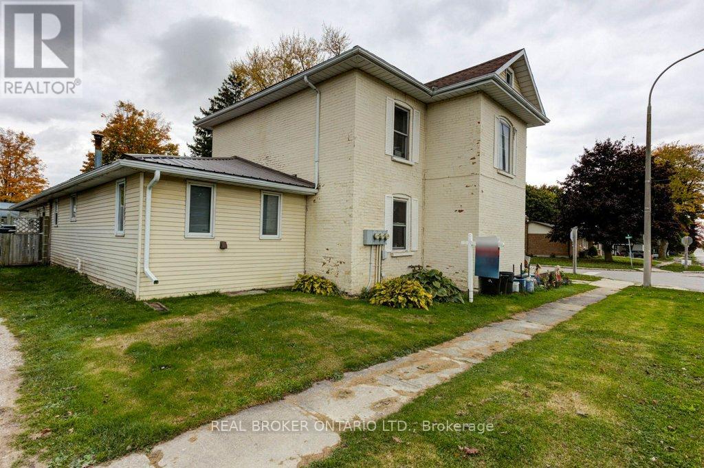 410 Queen St S, Minto, Ontario  N0G 2P0 - Photo 35 - X8232100