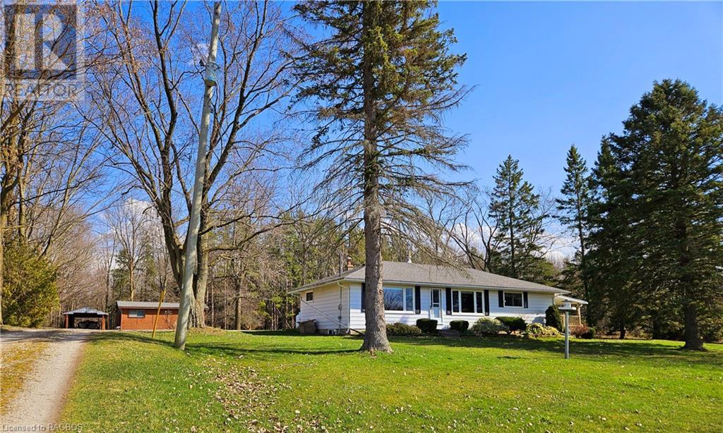 439021 Lakeshore Drive, Annan, Ontario  N0H 1B0 - Photo 2 - 40570886