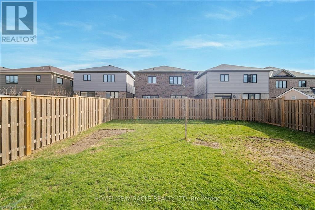 261 Crafter Crescent, Hamilton, Ontario  L8J 0J2 - Photo 28 - 40570486