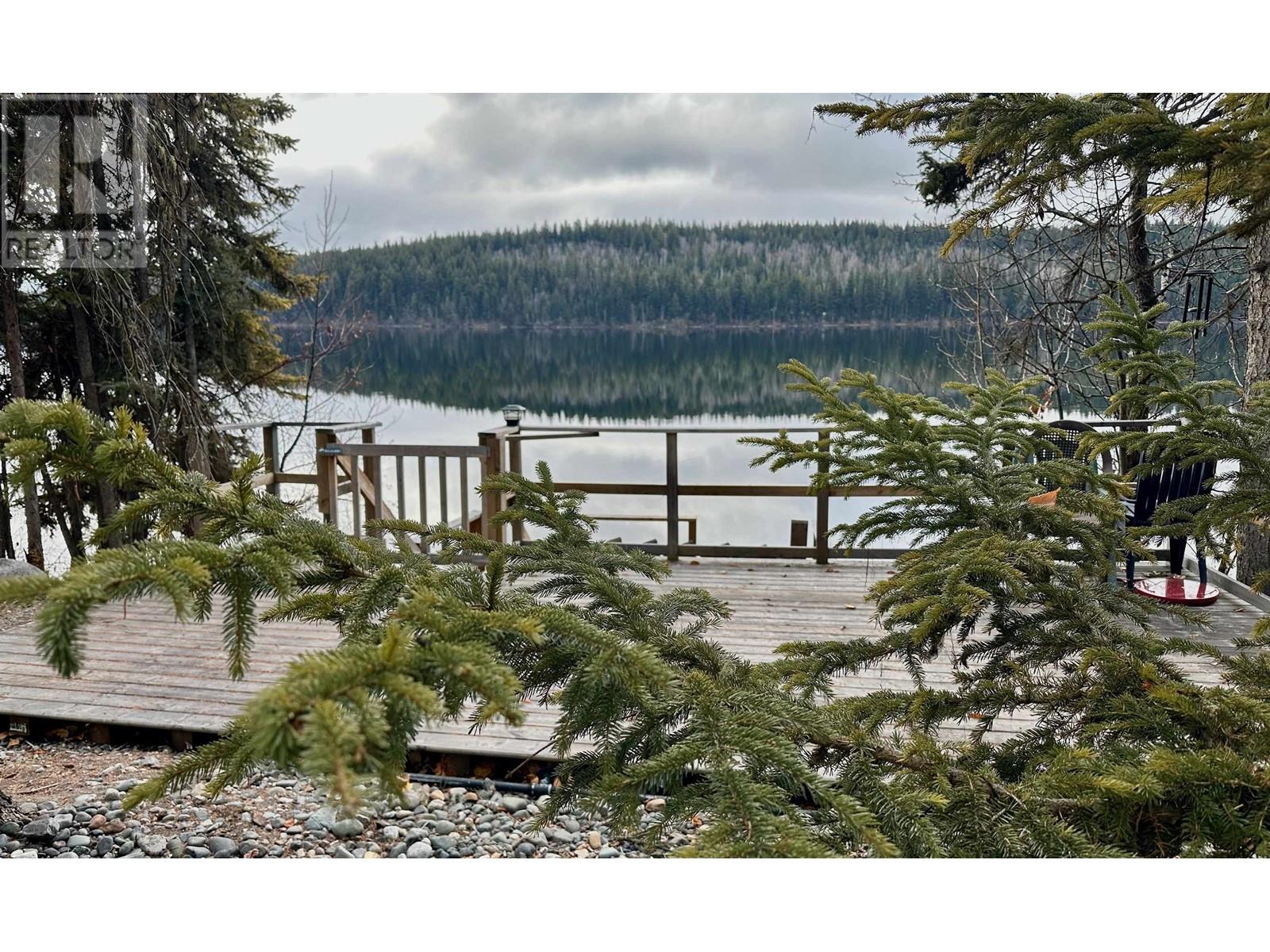 5756 Timothy Lake Road, Lac La Hache, British Columbia  V0K 1T0 - Photo 2 - R2868244