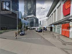 #1108 -138 Downes St, Toronto, Ontario  M5E 0E4 - Photo 5 - C8232730