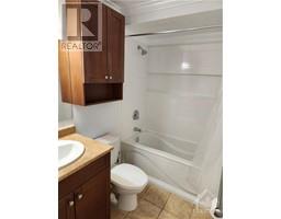 1171 AMBLESIDE DRIVE UNIT#212