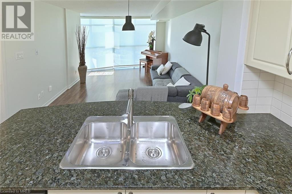 9 George Street Unit# 2201, Brampton, Ontario  L6X 0T6 - Photo 15 - 40571388