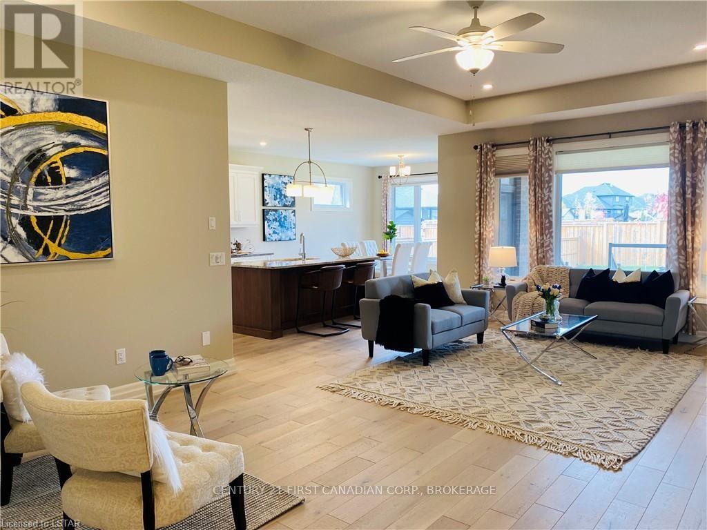 2118 Lockwood Cres, Strathroy-Caradoc, Ontario  N0L 1W0 - Photo 2 - X8232916