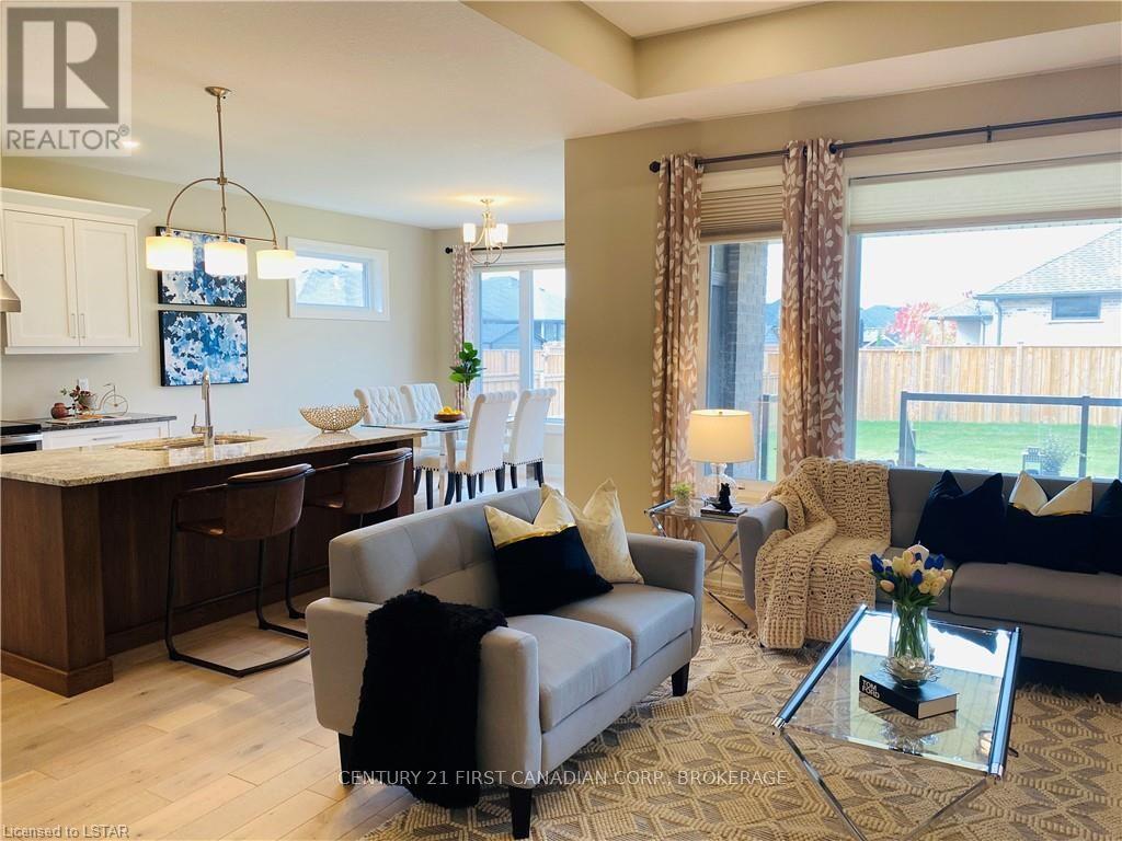 2118 Lockwood Cres, Strathroy-Caradoc, Ontario  N0L 1W0 - Photo 4 - X8232916