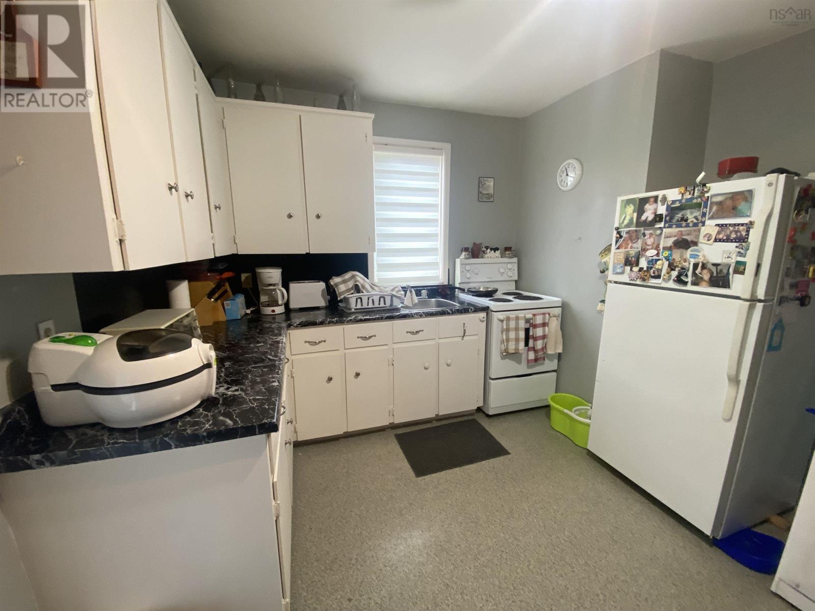 646/648 Main Street, Sydney Mines, Nova Scotia  B1V 2L2 - Photo 7 - 202407094