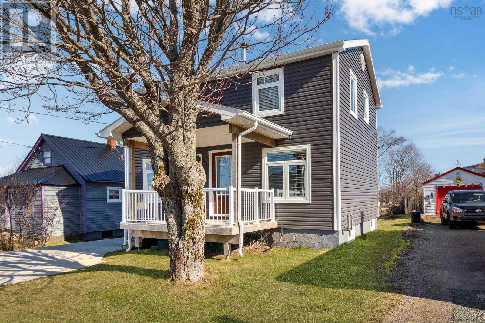 45 Monteith Avenue, Westmount, Nova Scotia  B1R 1K5 - Photo 3 - 202407095