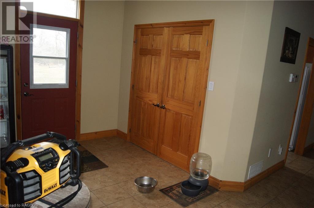 2511 George Parkway, Springwater, Ontario  L0L 1Y3 - Photo 36 - 40563932