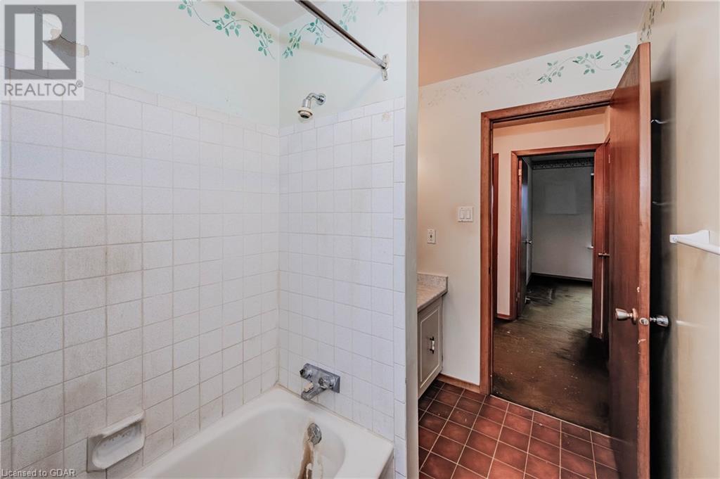 15 Woodridge Drive, Guelph, Ontario  N1H 7E3 - Photo 25 - 40569217
