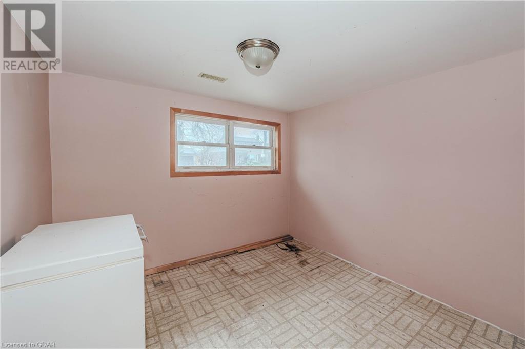 15 Woodridge Drive, Guelph, Ontario  N1H 7E3 - Photo 29 - 40569217