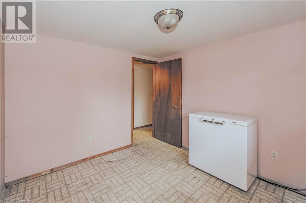 15 Woodridge Drive, Guelph, Ontario  N1H 7E3 - Photo 30 - 40569217