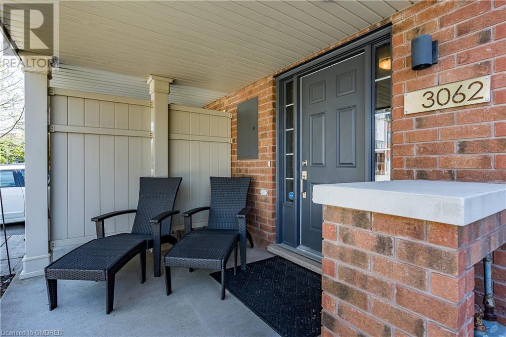 3062 Dewridge Avenue, Oakville, Ontario  K6M 5J1 - Photo 3 - 40571245