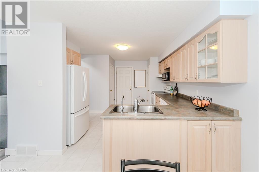 20 Pratt Place, Cambridge, Ontario  N3C 4C8 - Photo 14 - 40570754