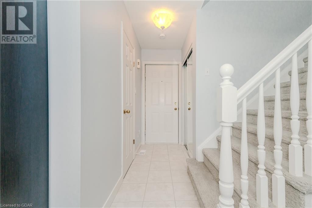 20 Pratt Place, Cambridge, Ontario  N3C 4C8 - Photo 4 - 40570754