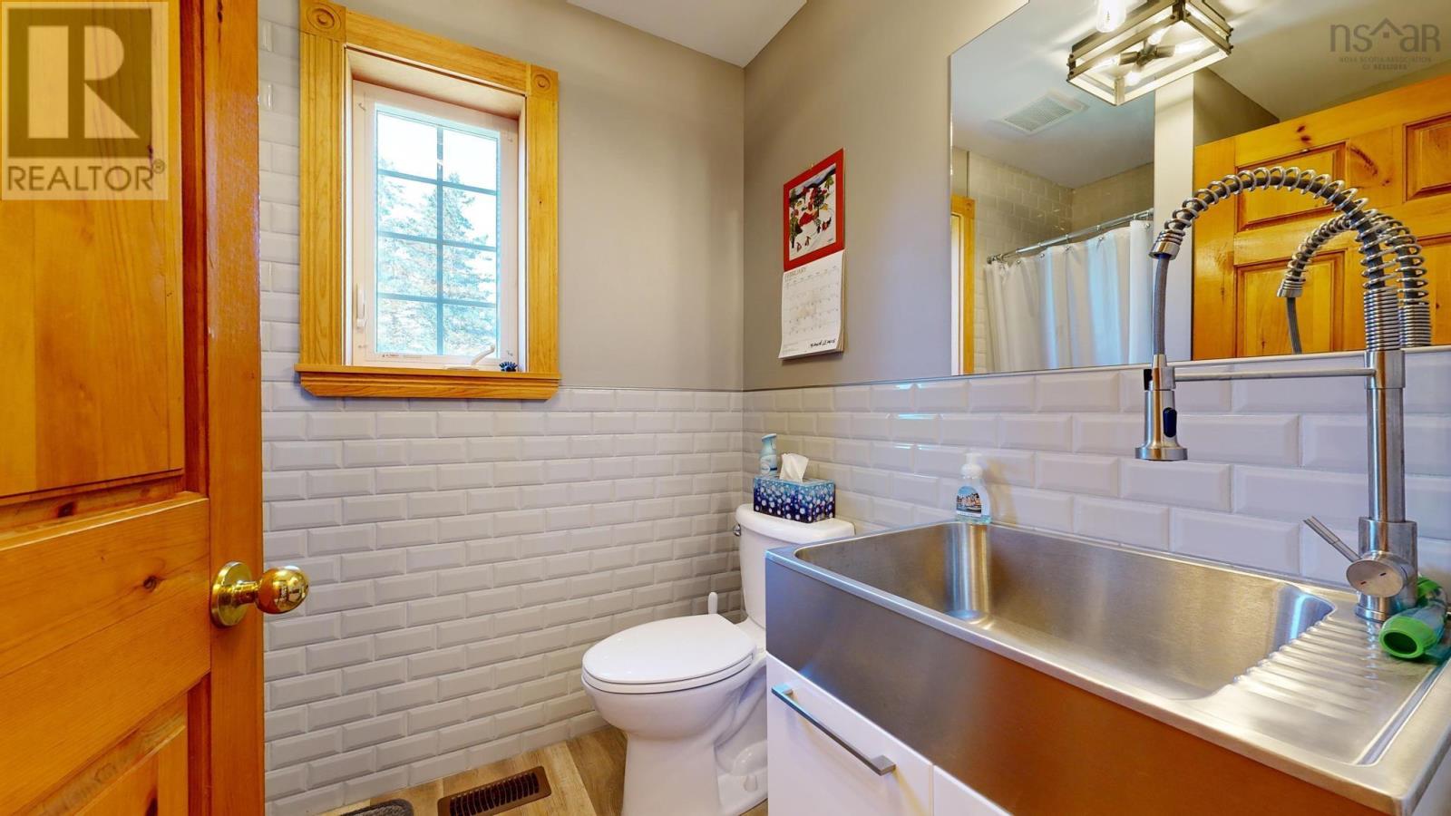 2961 Ridge Road, Acaciaville, Nova Scotia  B0V 1A0 - Photo 18 - 202407124