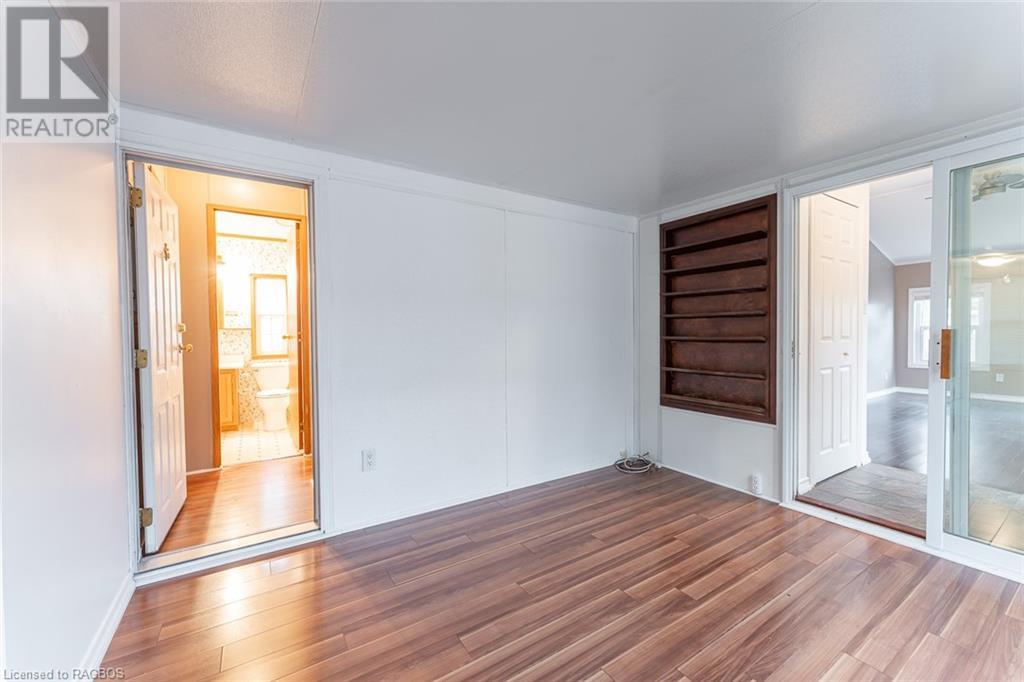 4 Pacific Avenue, Wasaga Beach, Ontario  L9Z 3A8 - Photo 20 - 40508479