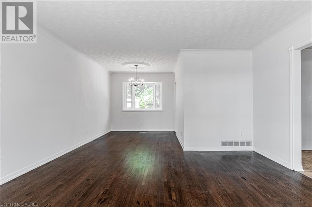2435 Cyprus Avenue, Burlington, Ontario  L7P 1G5 - Photo 10 - 40571404